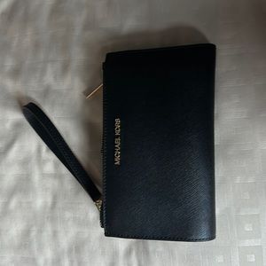Brand new Michael Kors wristlet wallet and phone card holder